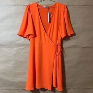 Alice + Olivia | NWT Sandra Wrap Dress Mini Flutter Sleeve Monarch Orange Size 8